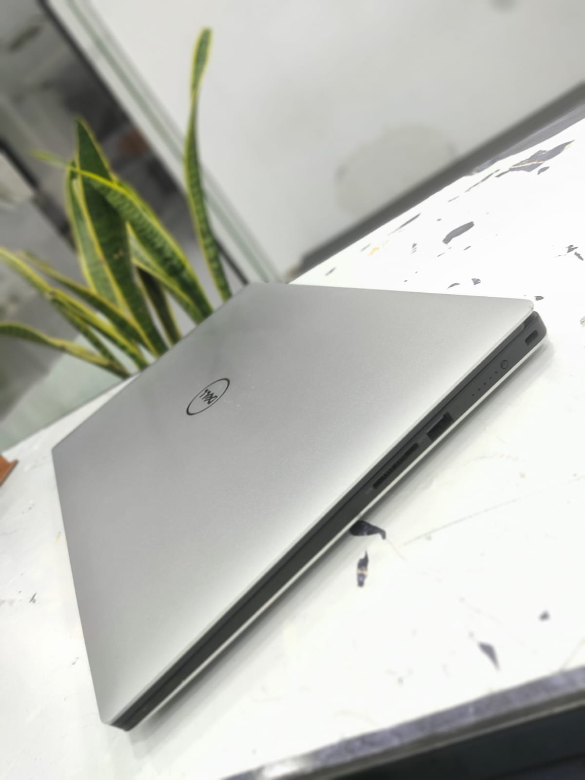 DELL XPS LAPTOP