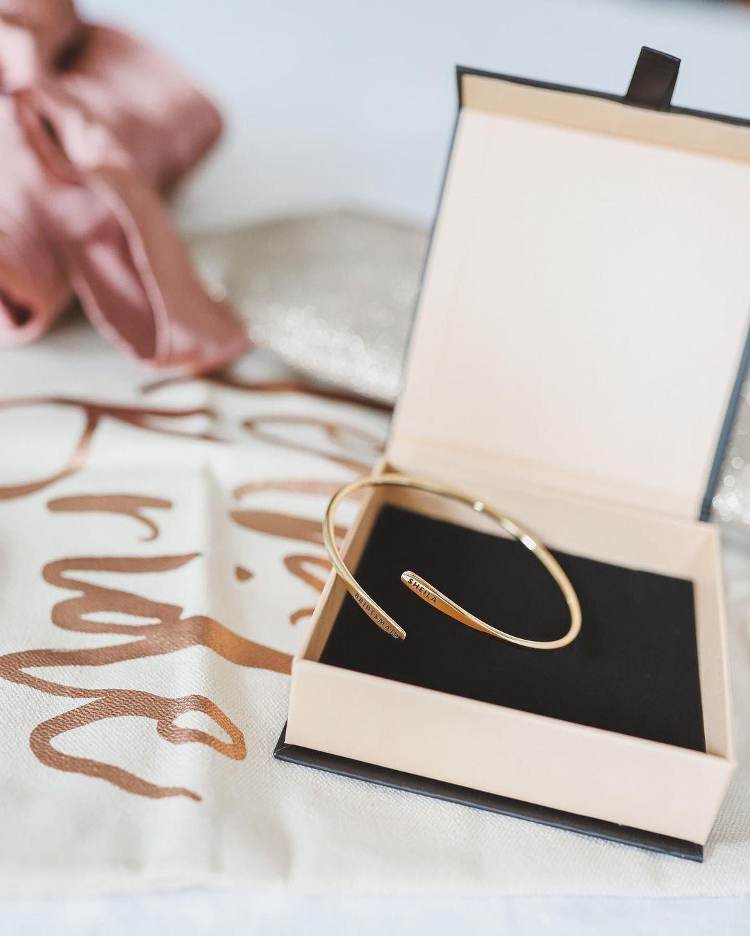 PERSONIFY BANGLE